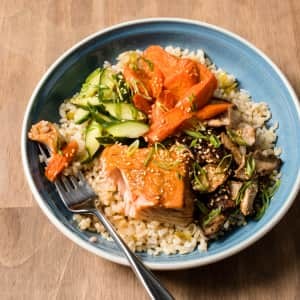 Brown Rice Bowl with Vegetables and Salmon