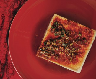 Warm Tofu with Spicy Garlic Sauce Recipe Photo: Warm Tofu with Spicy Garlic Sauce